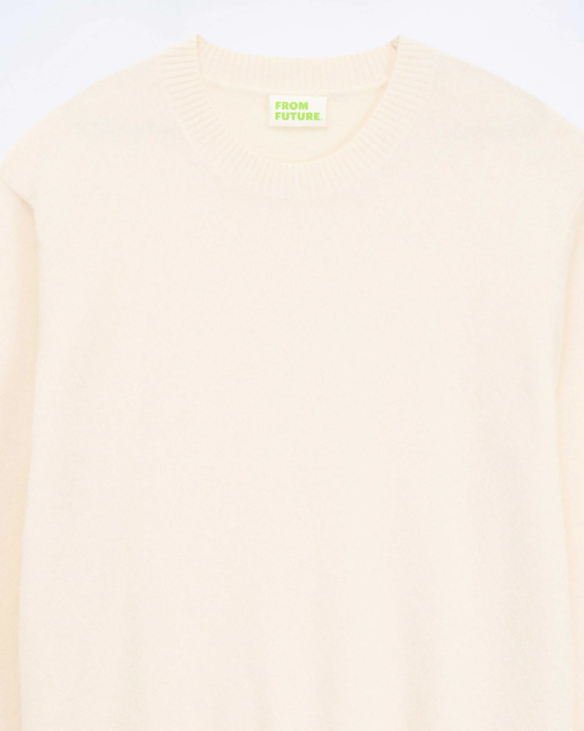 Pull Col Rond*FROM FUTURE Hot