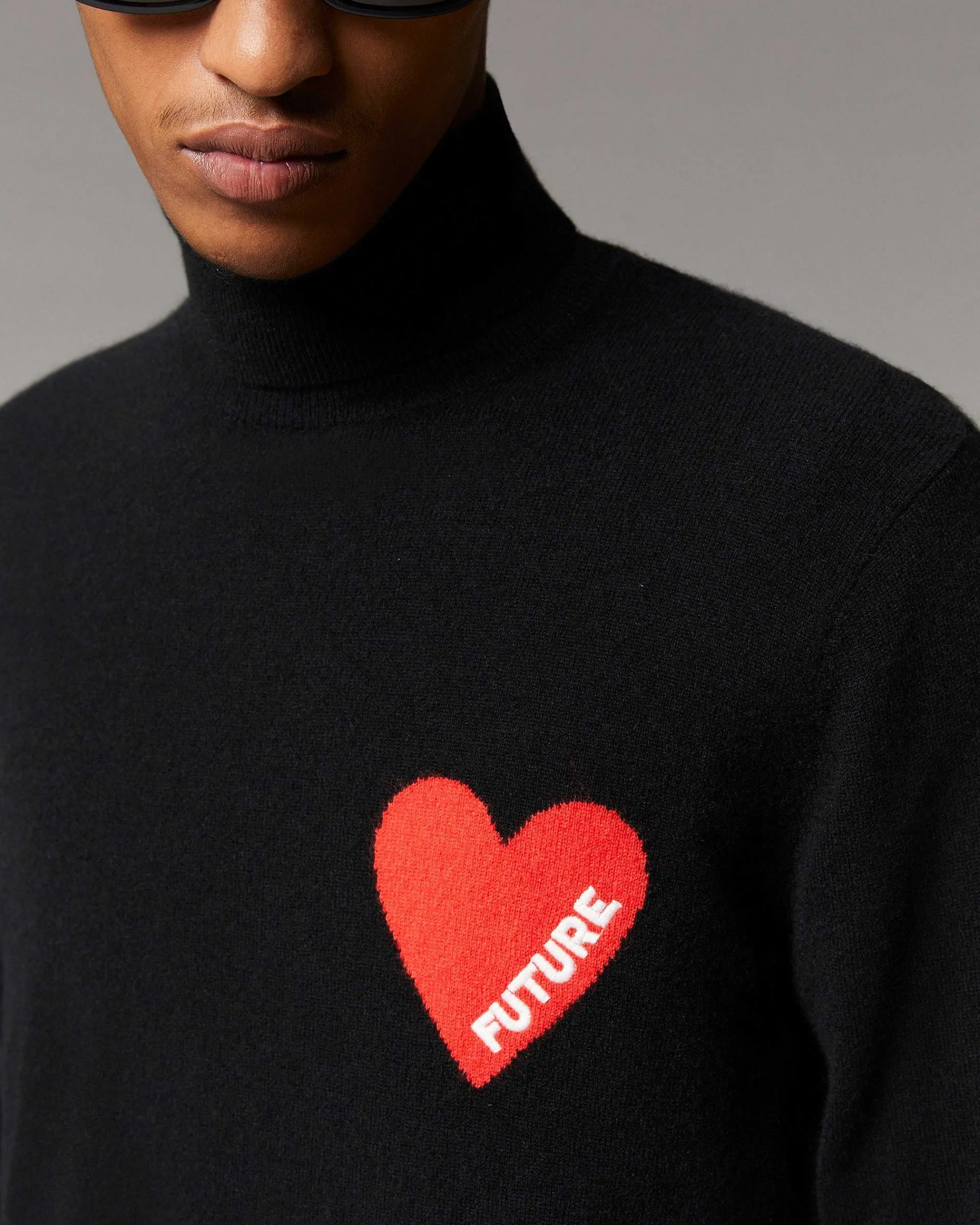 Pull Col Roule Coeur*FROM FUTURE Clearance