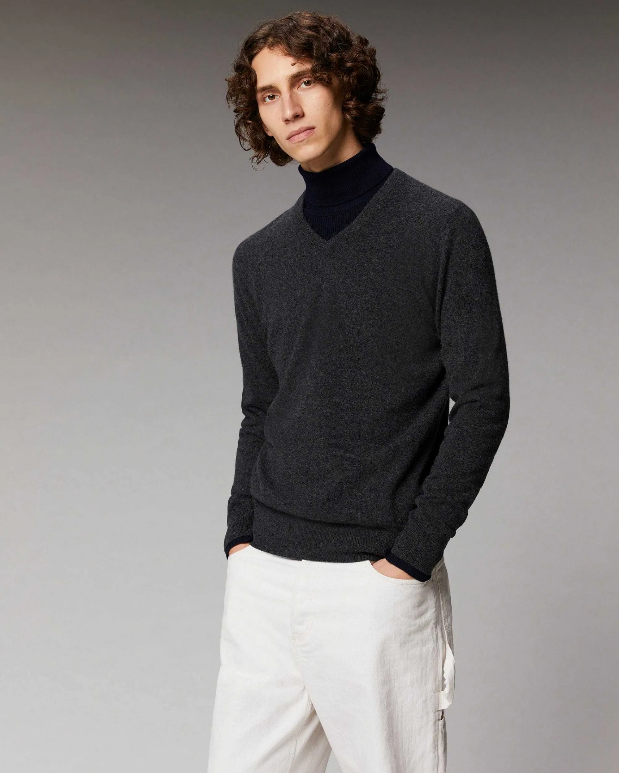 Pull Col V Basique*FROM FUTURE Best