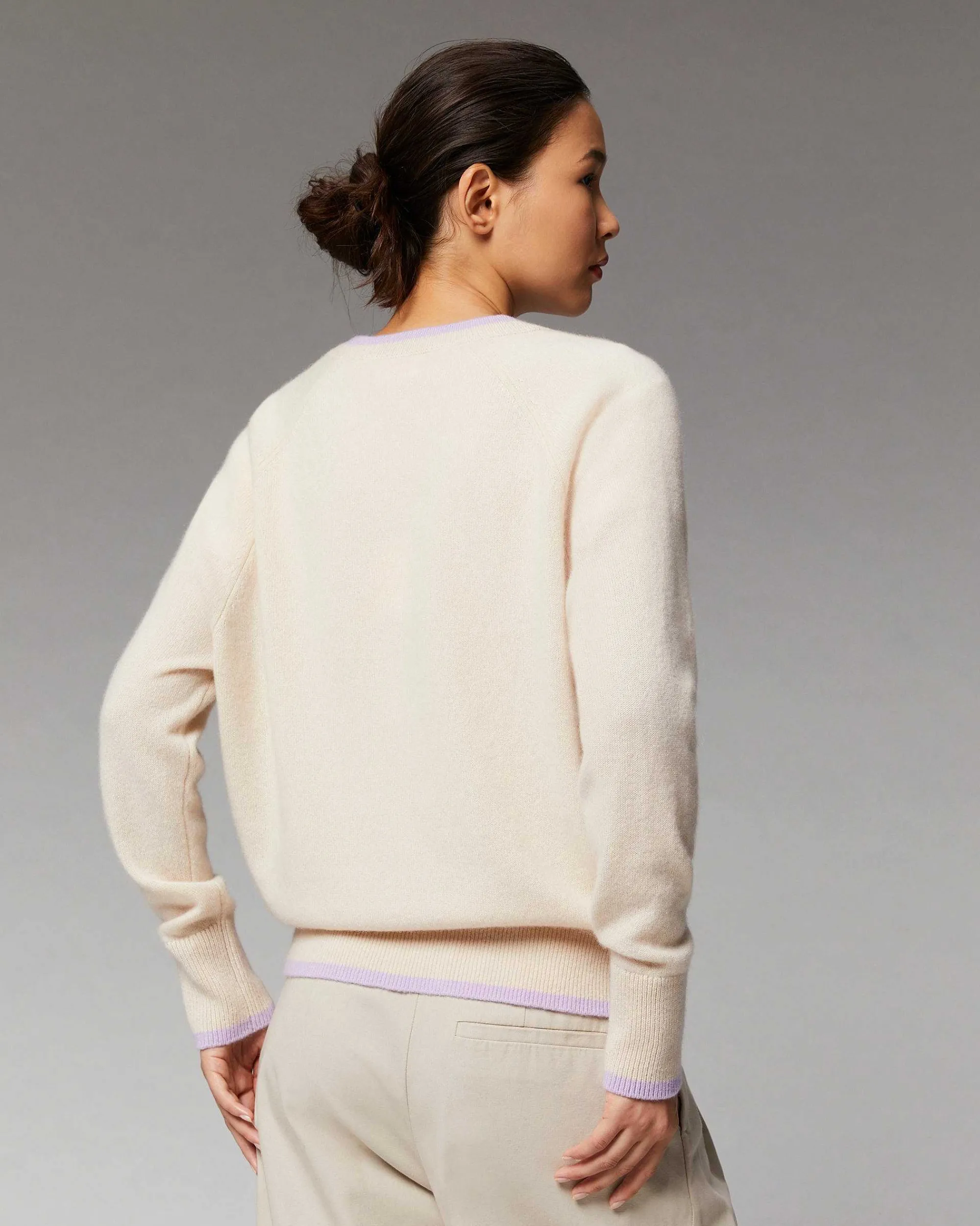 Pull Col V Liserets Contrastes Leger*FROM FUTURE Sale