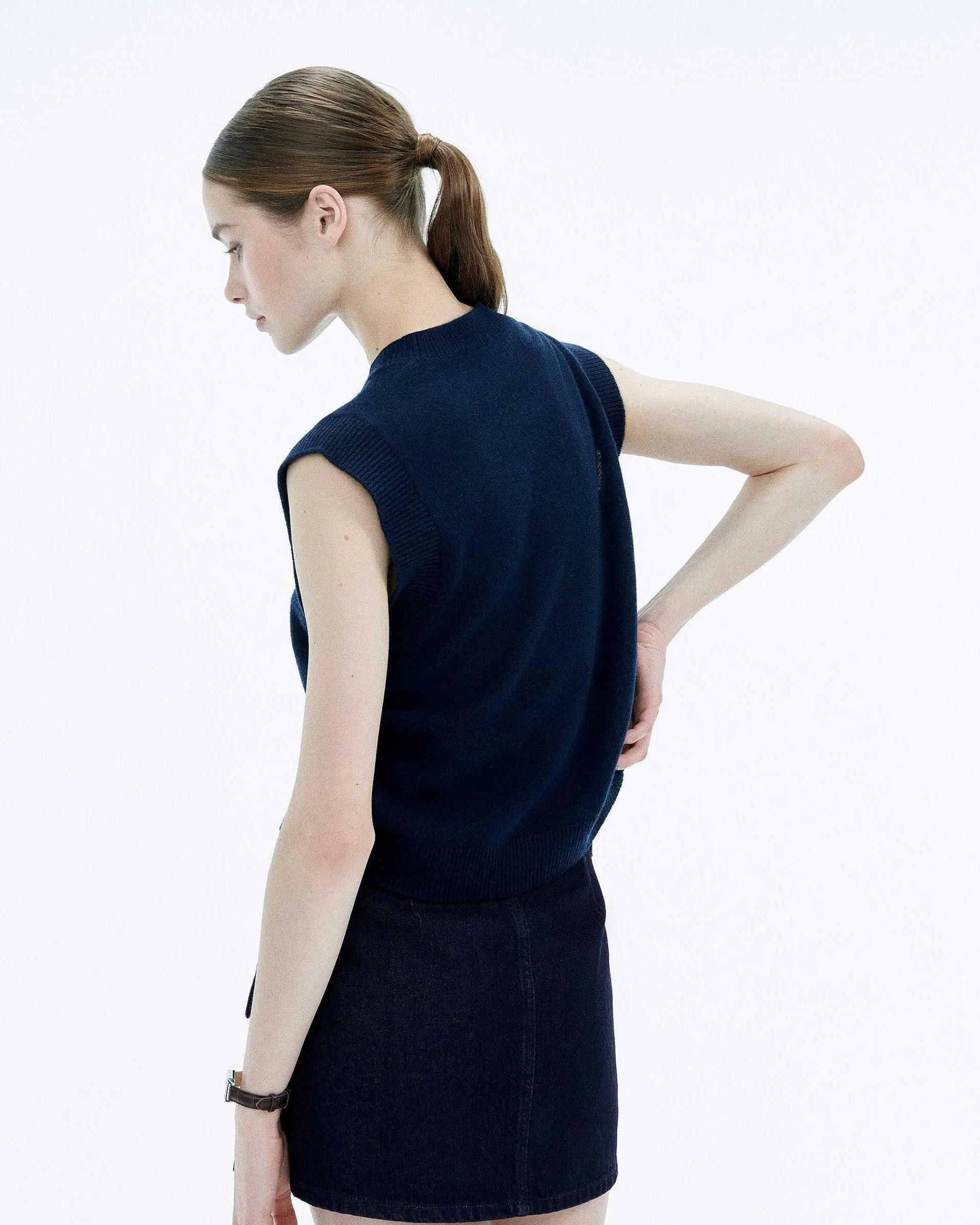 Pull Sans Manche Coeur*FROM FUTURE