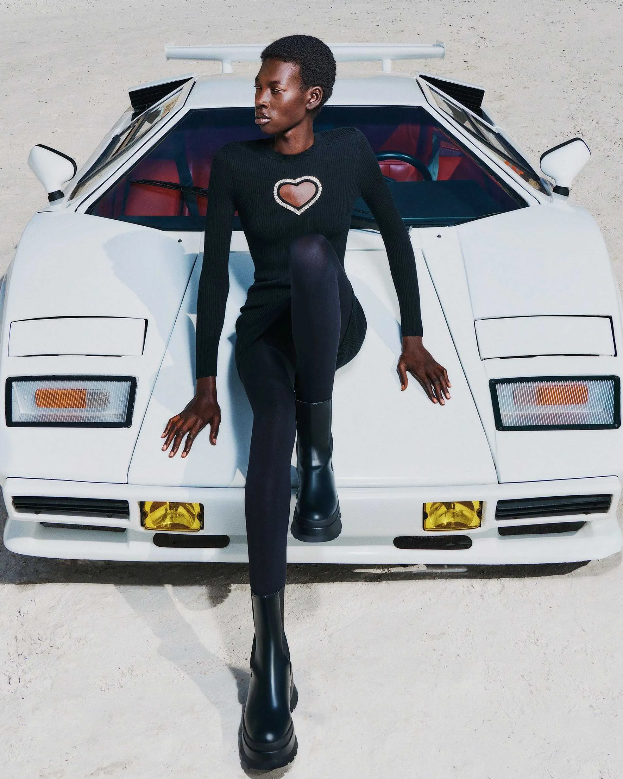 Robe Courte Manche Longue Coeur Strass*FROM FUTURE Outlet