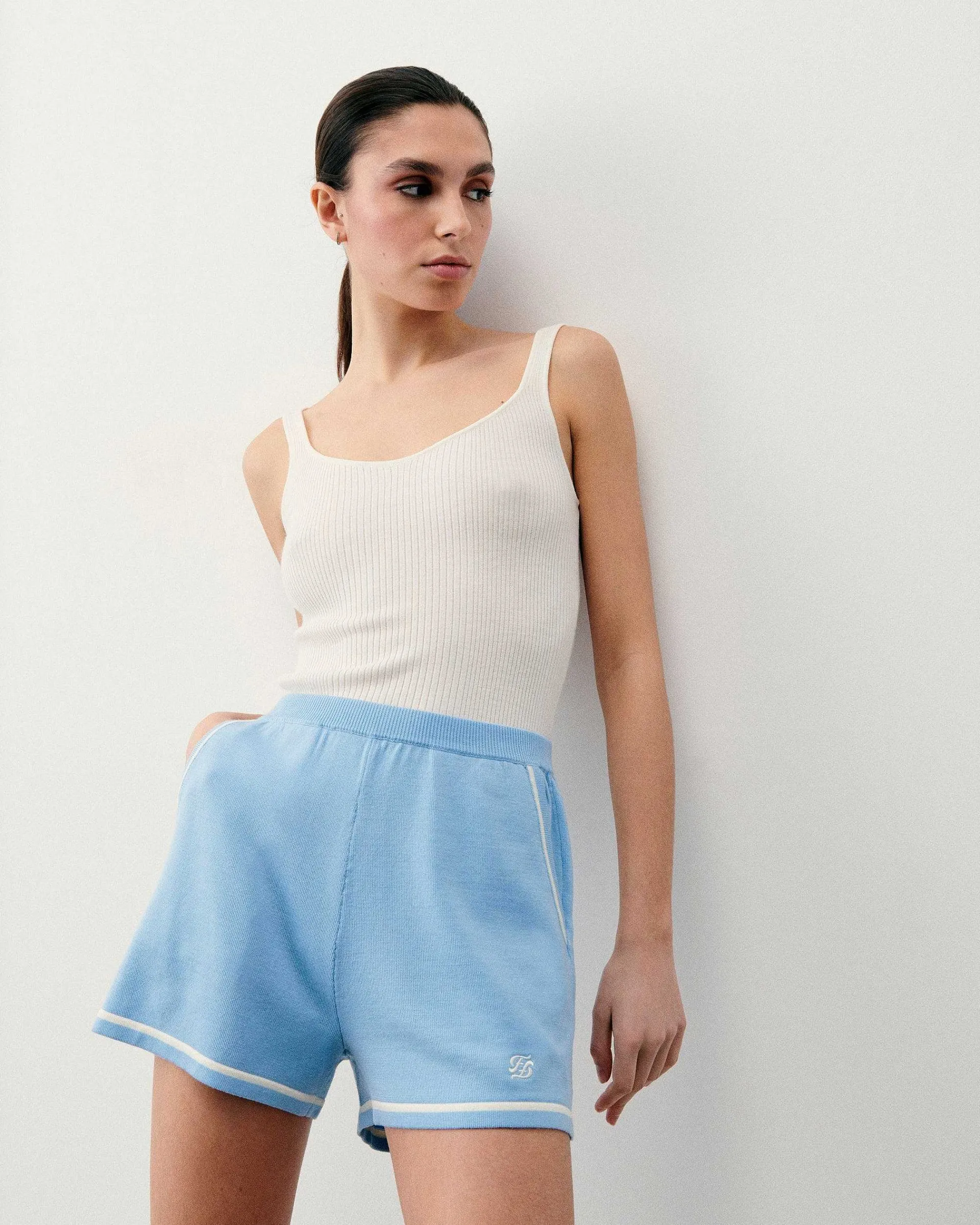 Short Court*FROM FUTURE