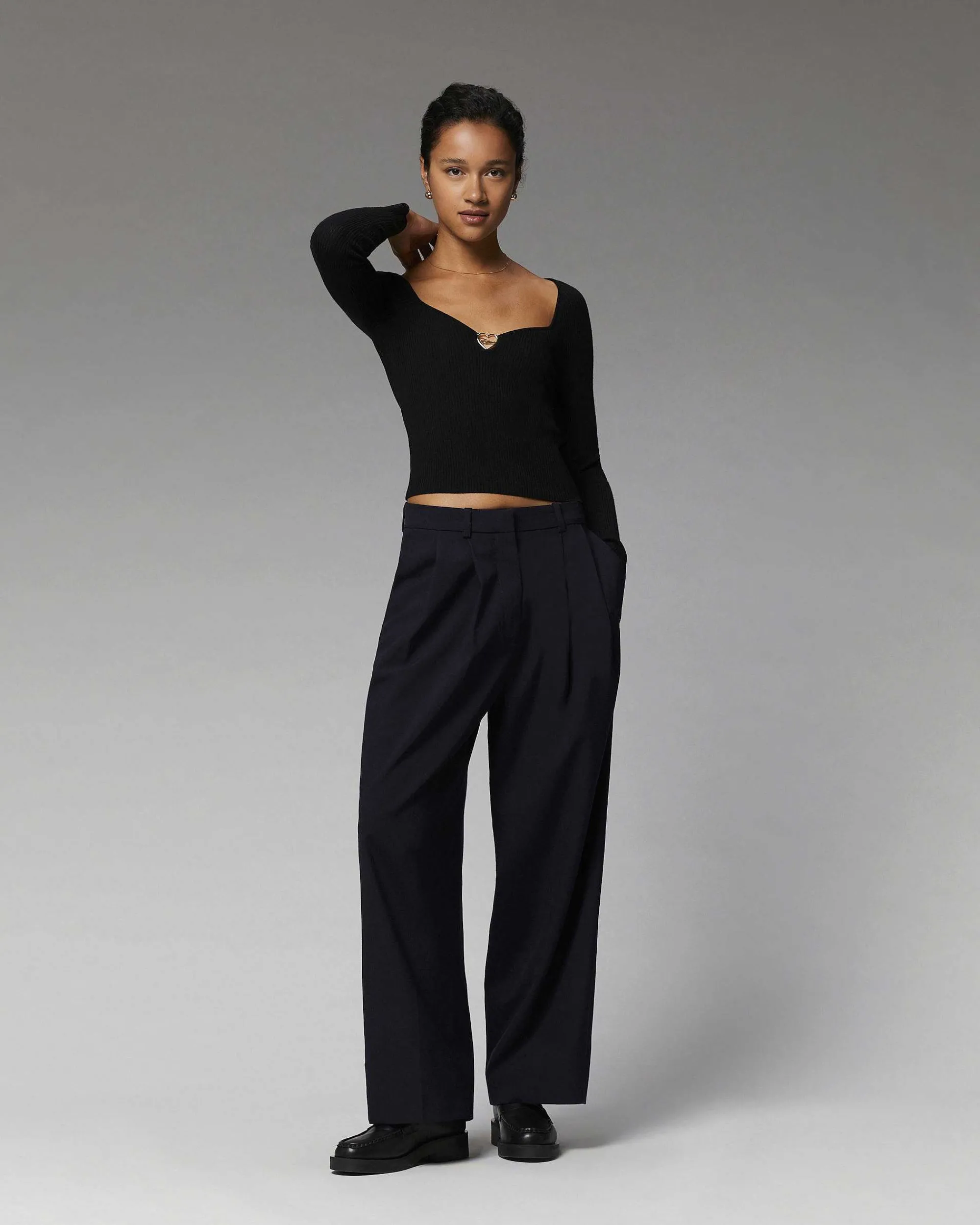 Top Manches Longues Decollete Coeur*FROM FUTURE Hot