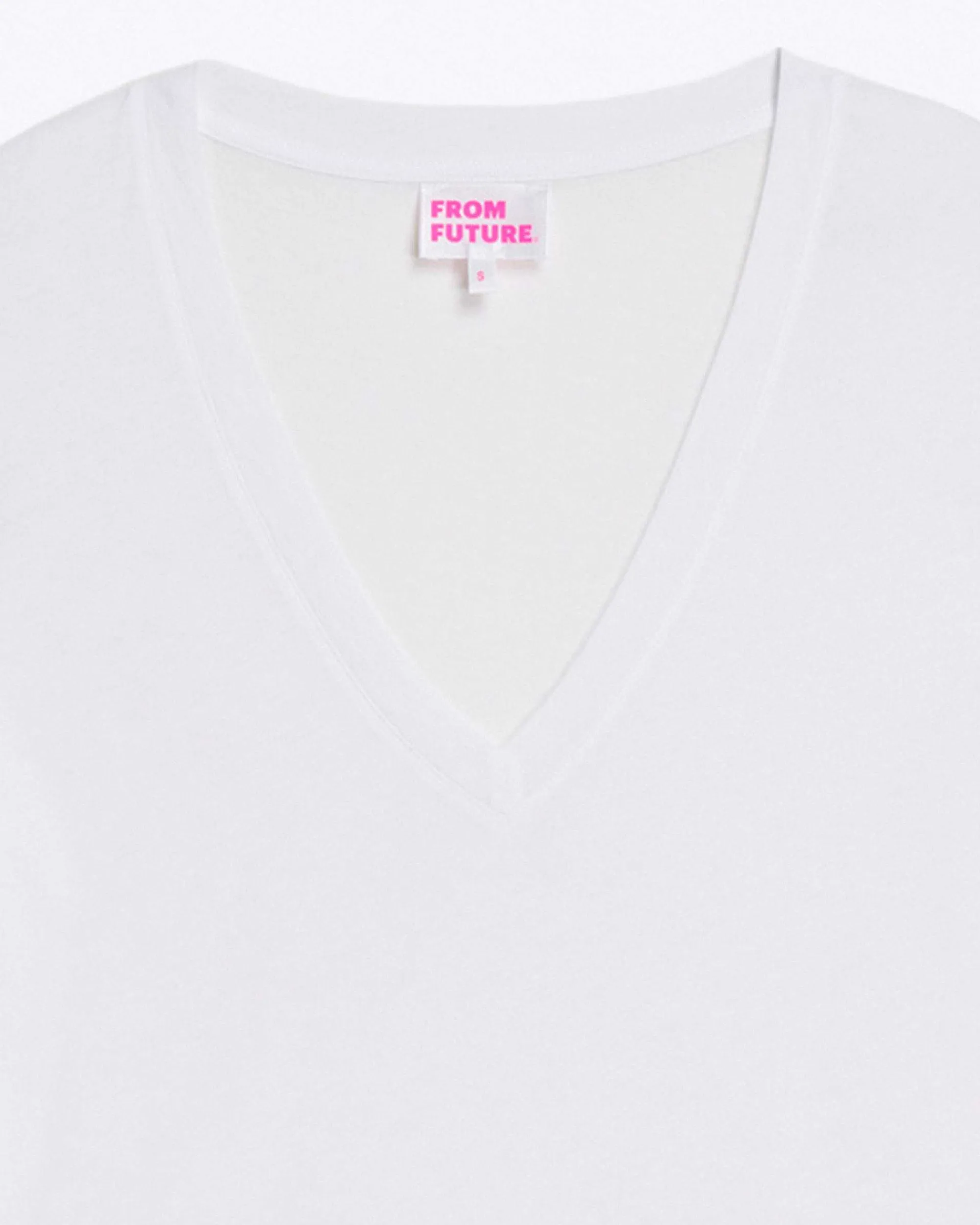 T-Shirt Col V Supima*FROM FUTURE